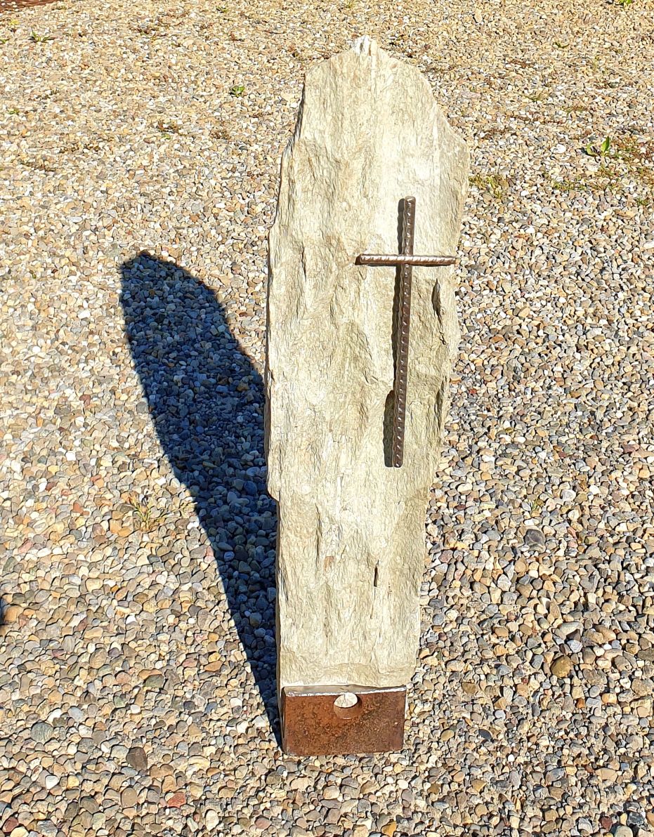 Christian Beisenherz-Huss Grabmal Grabstein Skulptur Christian Beisenherz-Huss Grabmal Grabstein Skulptur