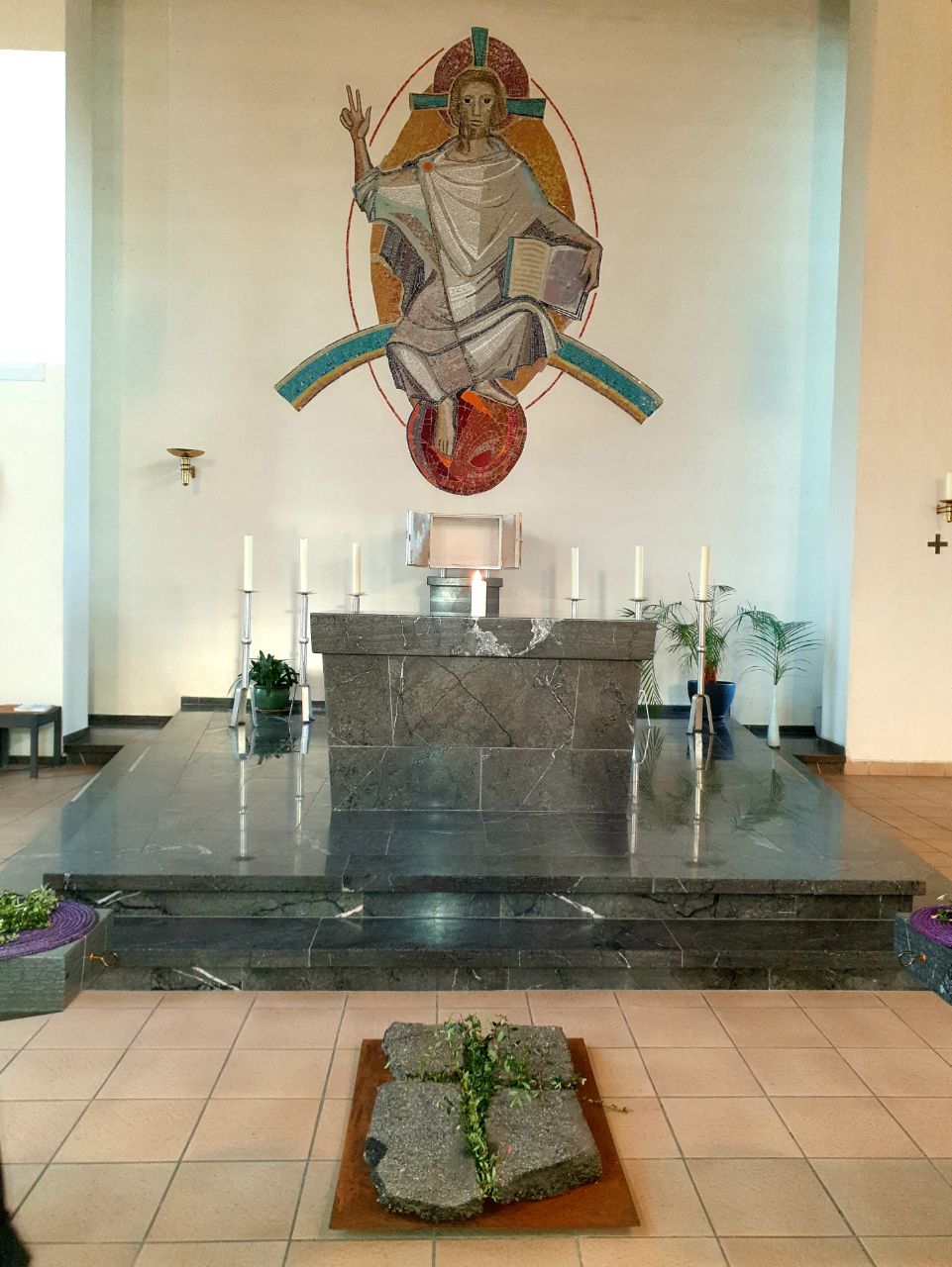 Karfreitag Altar Kunst GoSpecial 2025
